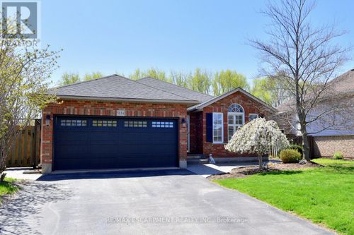 5134 Meadowood Lane, Lincoln (Beamsville), ON, L0R1B8 | Card Image
