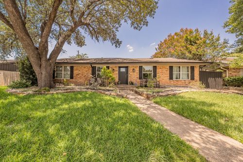 13511 Rawhide Pkwy, Farmers Branch, TX, 75234-4852 | Card Image
