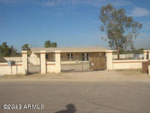 2636 E Tonto Ln, Phoenix, AZ, 85050-1932 | Card Image