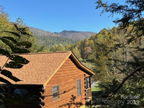408 Dora Ln, Bakersville, NC, 28705-9107 | Card Image