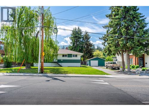 679 Mcclure Rd, Kelowna, BC, V1W1L7 | Card Image