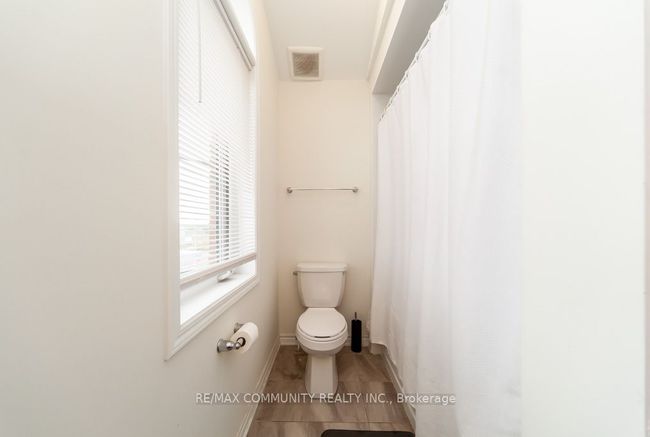 6 Westfield Dr, House attached with 3 bedrooms, 3 bathrooms and 1 parking in Whitby ON | Image 36