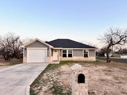 2937 Coleman St, San Angelo, TX, 76901-2308 | Card Image
