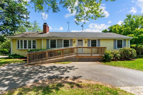41 Ann Ave, Portsmouth, RI, 02871-3205 | Card Image