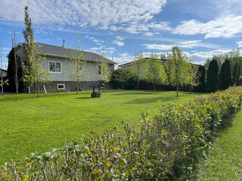 315 4 Ave W, Burdett, AB, T0K0J0 | Card Image