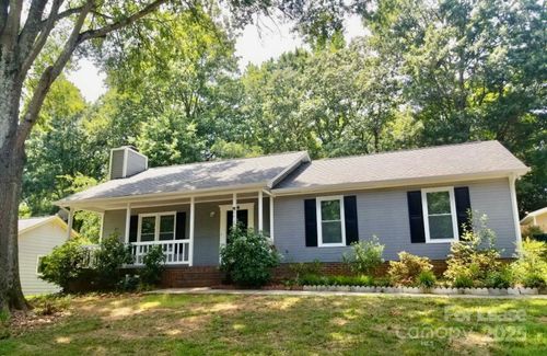 6613 Farrington Ln, Charlotte, NC, 28227-8097 | Card Image