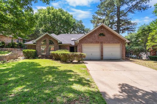 1213 Circle View Ct, Grapevine, TX, 76051-5069 | Card Image