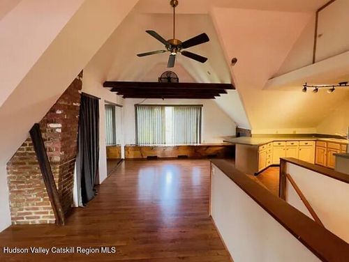 apt-3-28 New St, Catskill, NY, 12414-1272 | Card Image
