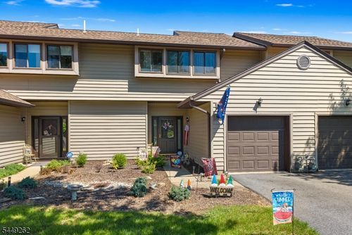 6 Sparrow Cir, Newton, NJ, 07860-1469 | Card Image