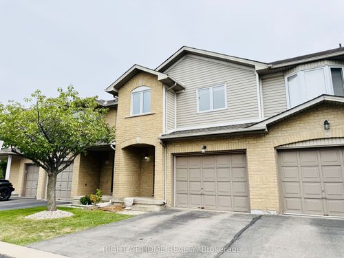 10-800 Paramount Dr, Stoney Creek, ON, L8J3V7 | Card Image