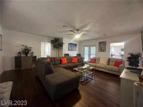 2125 Elm Ave, Las Vegas, NV, 89101-4015 | Card Image