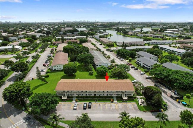 201 Kent L, Condo with 1 bedrooms, 2 bathrooms and null parking in West Palm Beach FL | Image 16