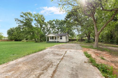 10042 Fournier Ave, D'Iberville, MS, 39540-5424 | Card Image