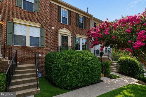 3019 22nd St S, Arlington, VA, 22204-5352 | Card Image