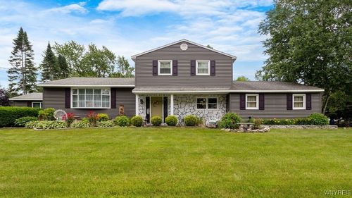7438 Thunderbird Rd, Liverpool, NY, 13088-4140 | Card Image
