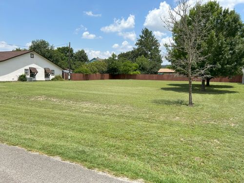 618 Horseshoe Falls Dr, Canyon Lake, TX, 78133-4524 | Card Image