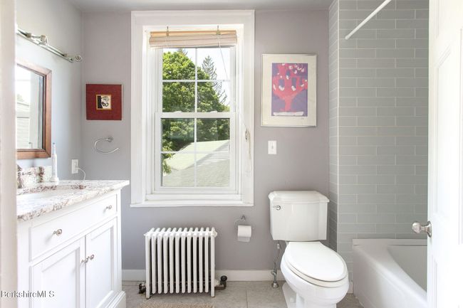 Full Bath | Image 31