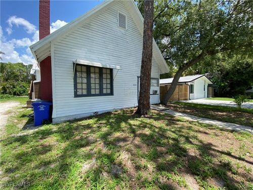 2225 Stella St, FORT MYERS, FL, 33901-5012 | Card Image