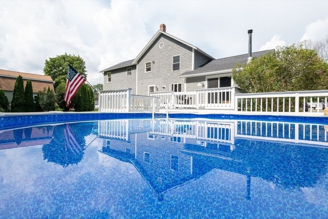 10 Cranton Ave, House other with 3 bedrooms, 3 bathrooms and 4 parking in Groveland MA | Image 37