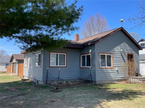 1819 9th Street, MENOMONIE, WI, 54751 | Card Image