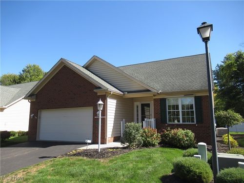 unit-10-8121 Hitchcock Rd, Boardman, OH, 44512-5870 | Card Image
