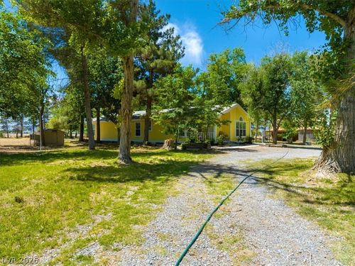 5220 Squaw Valley Road, Pahrump, NV, 89061 | Card Image