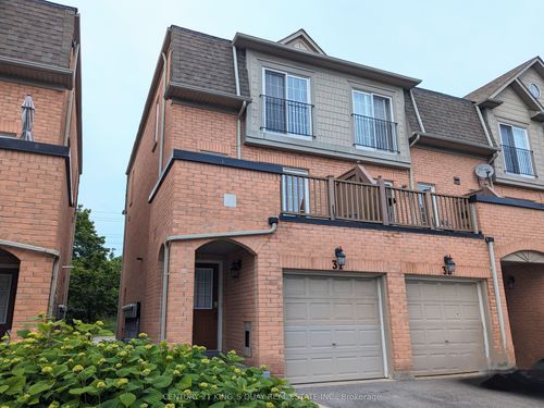 31-1100 Begley St, Pickering, ON, L1W4B3 | Card Image