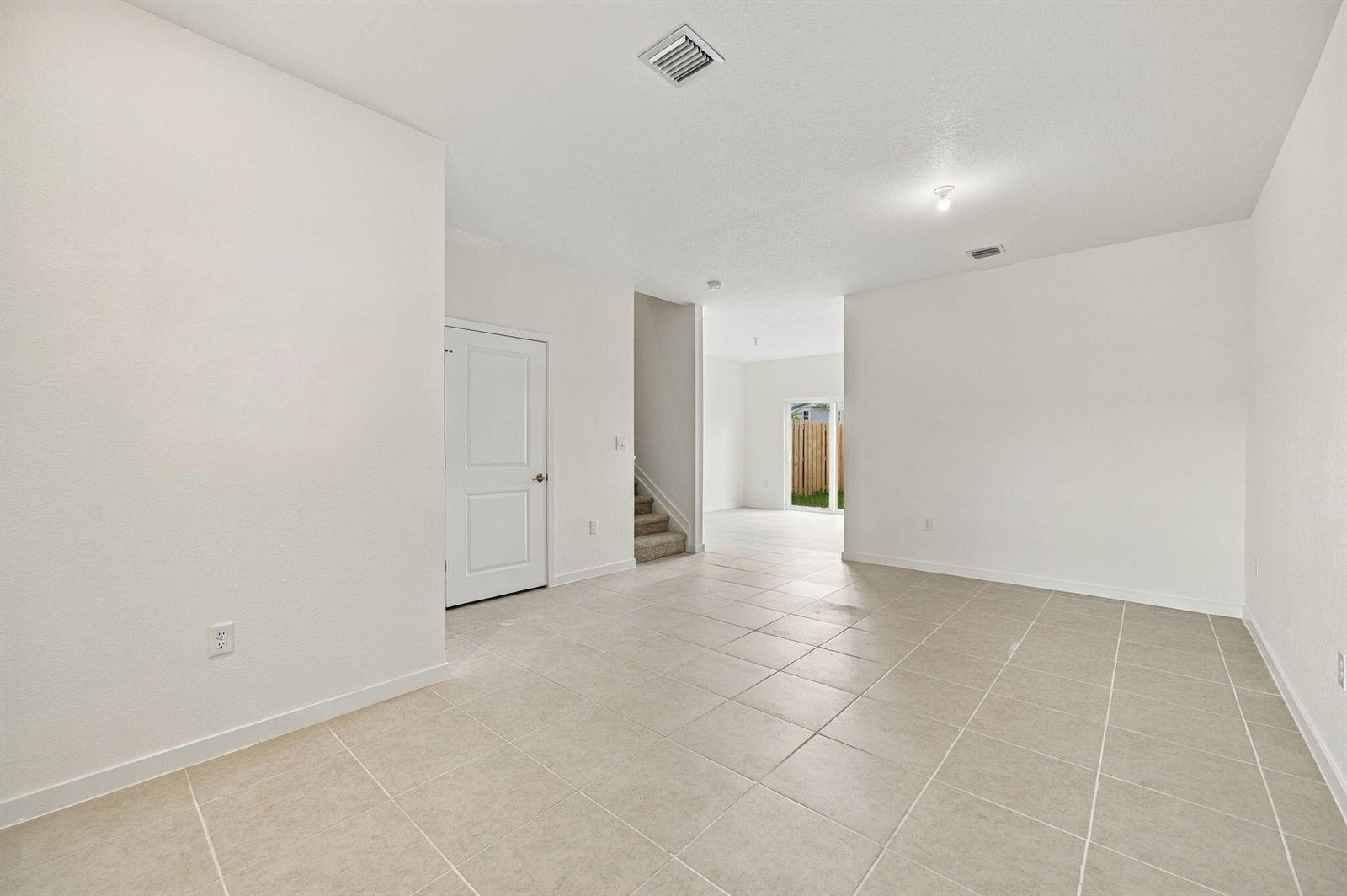 Residential Lease in Homestead 5