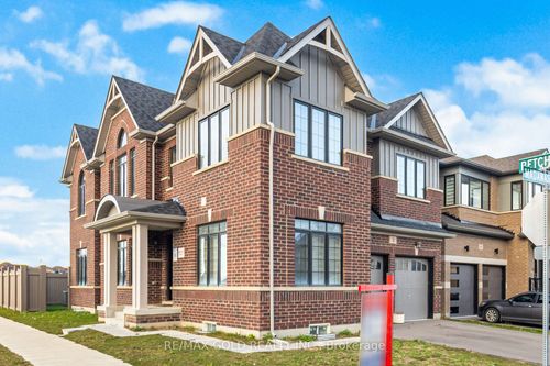 2 Madawaska Rd, Caledon, ON, L7C4J8 | Card Image