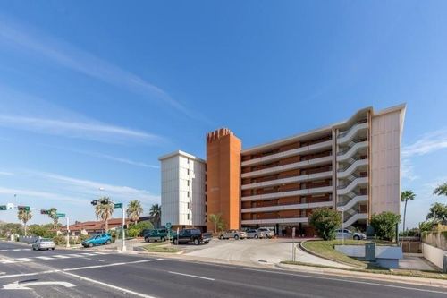 74-4302 Ocean Dr, Corpus Christi, TX, 78412-2557 | Card Image