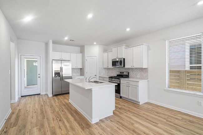 633 Salamander St, House other with 3 bedrooms, 2 bathrooms and 2 parking in San Marcos TX | Image 10