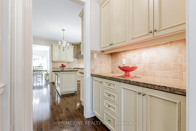 19 Ridgestone Dr, House other with 6 bedrooms, 5 bathrooms and 6 parking in Richmond Hill ON | Image 14