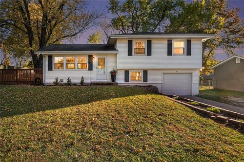 37 Georgia Ln, Liberty, MO, 64068-2608 | Card Image