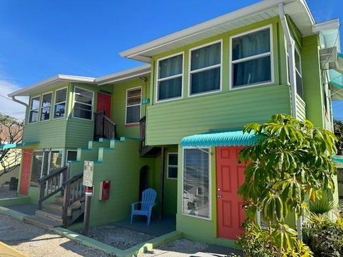 apt-2-61 81st Ave, TREASURE ISLAND, FL, 33706-5204 | Card Image