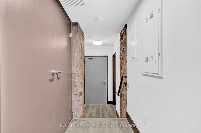 404 - 121 King St E, Condo with 1 bedrooms, 1 bathrooms and null parking in Hamilton ON | Image 17