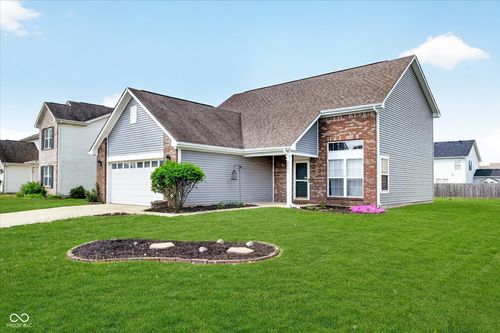 2428 Foxtail Dr, Plainfield, IN, 46168-4777 | Card Image