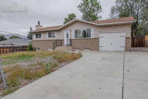 2906 Cabrillo Cir, Colorado Springs, CO, 80910-1801 | Card Image