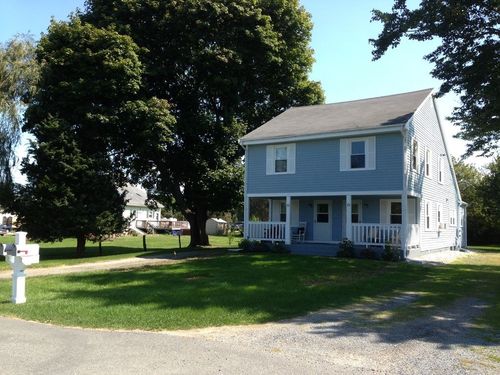18 Willow Ct, Portsmouth, RI, 02871-1610 | Card Image