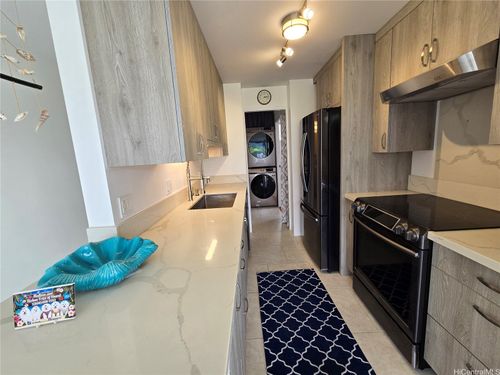 12c-2233 Ala Wai Blvd, Honolulu, HI, 96815-2416 | Card Image