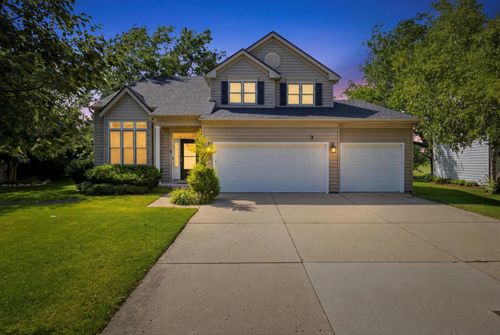 2560 Westminster Ln, Aurora, IL, 60506-6400 | Card Image