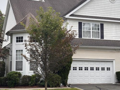 30-30 Faith Ln, Danbury, CT, 06810-7122 | Card Image