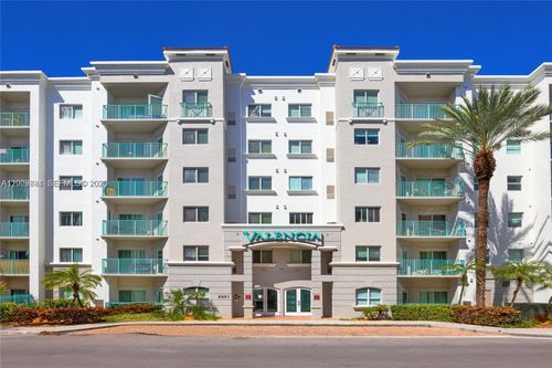336-6001 Sw 70th St, South Miami, FL, 33143-3426 | Card Image