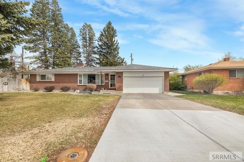 155 Lincoln Dr, Idaho Falls, ID, 83401-4116 | Card Image