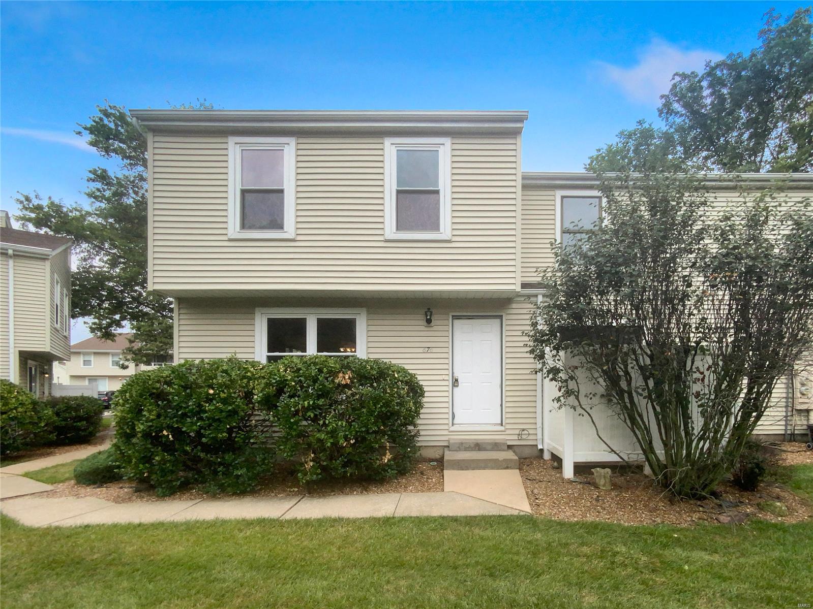 Summer Winds Ln, Saint Peters, MO 63376