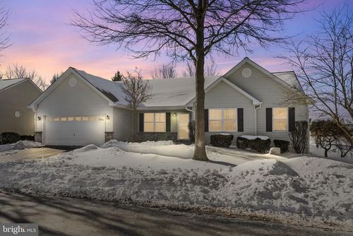 50 Presidential Dr, ROYERSFORD, PA, 19468-3461 | Card Image