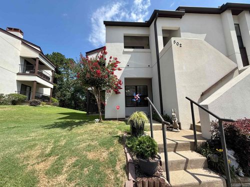 apt-501-301 Kings Row Dr, Little Rock, AR, 72207-4172 | Card Image