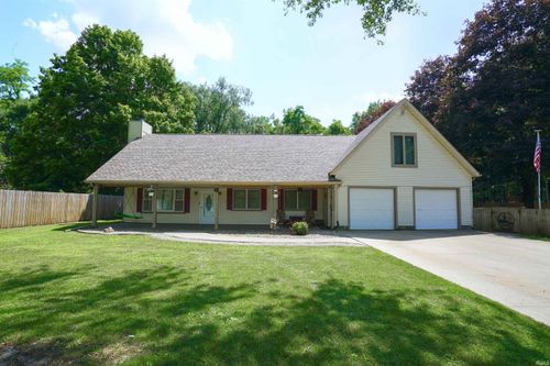 8558 E John Emery Rd, New Carlisle, IN, 46552-9453 | Card Image