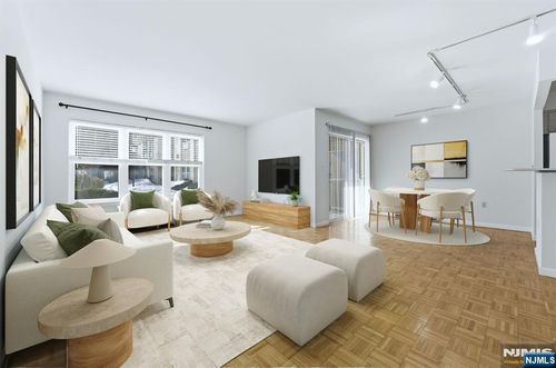 1111 River Rd, Edgewater, NJ, 07020-1335 | Card Image