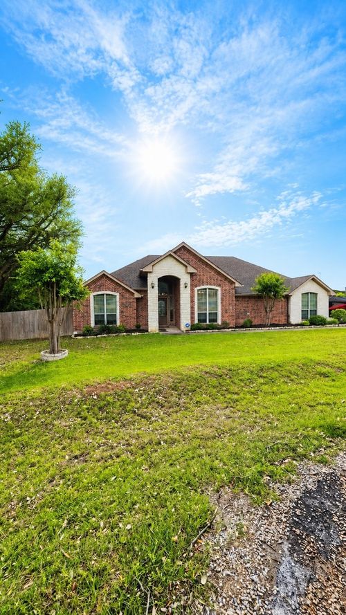 2700 Random Ct, Granbury, TX, 76049-8314 | Card Image