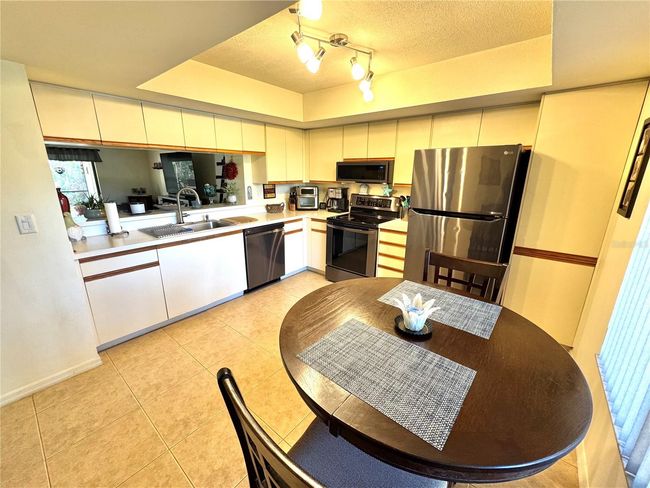 Kitchen | Image 14